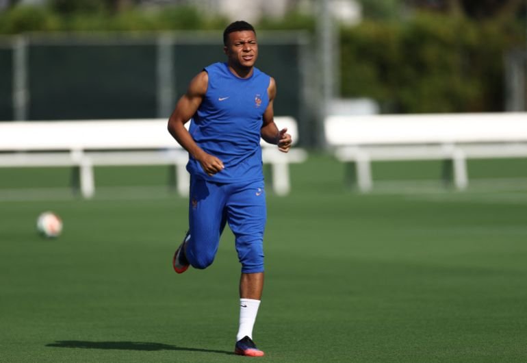 AFP__20260703__B98K4UA__v1__HighRes__FblWc2026TrainingFra-1783177900.jpg