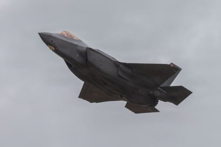 perang-iran-makin-panas-as-kerahkan-banyak-jet-tempur-siluman-f35-ke-timur-tengah-swj.jpg