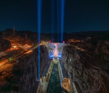 urlhttps3A2F2Fcalifornia-times-brightspot.s3.amazonaws.com2F6c2Fbf2Ffe2963ea4069bd63a3c3081952322Fhoover-dam-night-edits-6.jpg