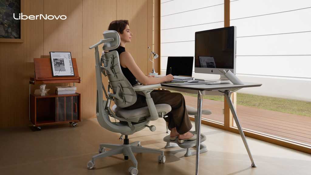 3241205-0-01721700-1790215230-LiberNovo-Omni-Desk-3.jpg