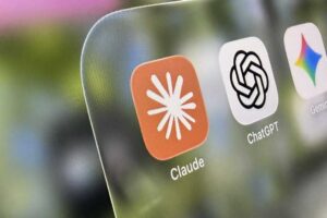 3241475-0-54965900-1790106604-Claude-app.jpg