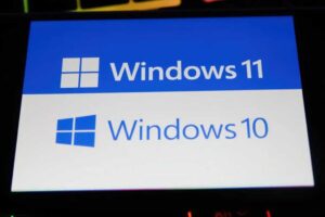 3244478-0-74855300-1790353743-Windows-11-logo-juxtaposed-with-Windows-10-logo-1.jpg
