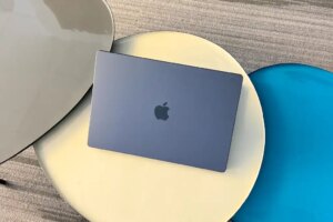 3245718-0-39512800-1790684045-M5-Max-16-MacBook-Pro-top-lid.jpg