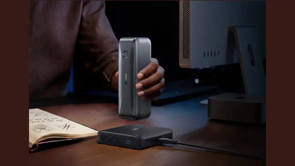 3246744-0-17164700-1790710042-Anker-prime-power-bank-w-charging-base.jpg