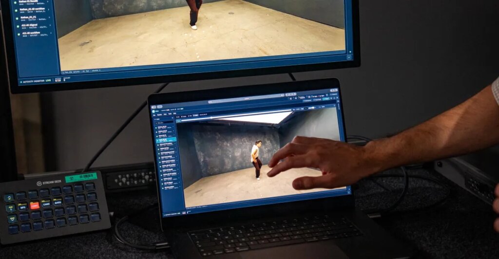 268836_MacBook_Pro_touchscreen_OLED_handson_ADiBenedetto_0039.jpg