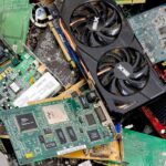 3255156-0-73743100-1791543626-Used-PC-components-hardware-e-waste-in-a-dump-recycle.jpg