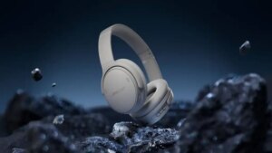 3257366-0-34928900-1791560899-Bose-QuietComfort-ANC-Wireless-Headphones.jpg