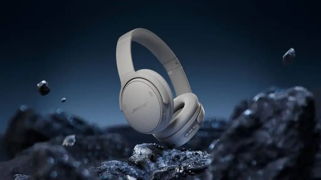3257366-0-34928900-1791560899-Bose-QuietComfort-ANC-Wireless-Headphones.jpg