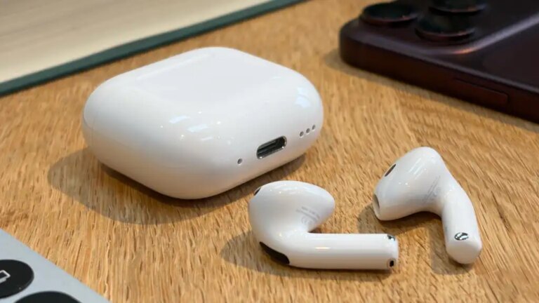 3265031-0-40449000-1792781976-AirPods-5-review-hero4.jpg
