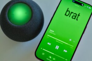3265191-0-94172700-1792523928-Sound-Glow-on-HomePod-mini.jpg