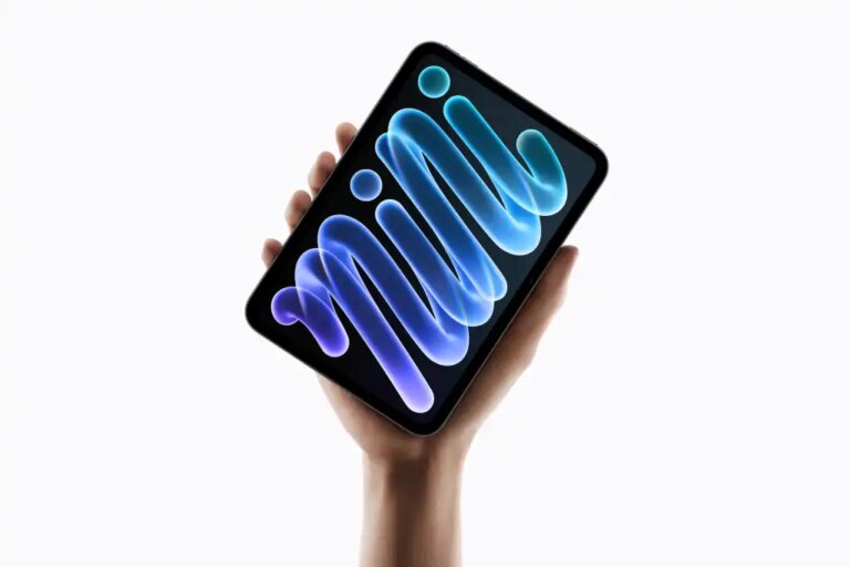 3269533-0-06756500-1793023579-Apple-iPad-mini-hero-261026.jpg