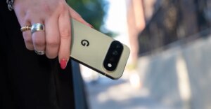 Google-Pixel-11-Pro-Photos-of-Phone-7.jpg